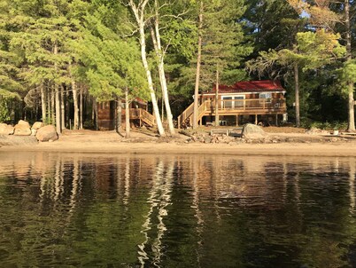 Loon Lodge - Golden Lake (Cottage & Bunkie -Sleeps 8 )