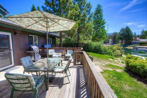 House, Multiple Beds, Private Pool, Mountain View | Balcony