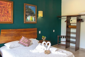 Superior-Doppelzimmer | 1 Schlafzimmer, Zimmersafe, Verdunkelungsvorhänge, Bettwäsche