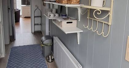 Ferienhaus am Wittensee ( ca 2 Gehmin. zum See) mit kl. Ruderboot, ab April 2019