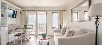 Ocean Front Admirals Row 208 Unobstructed Views Steps from the Beach