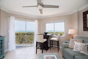 Smart TV, books, offices - Luxurious Suite+Open Ocean Views+Pool & Cabana Bar (Tavernier)