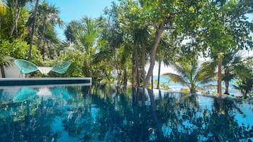 Alberca al aire libre