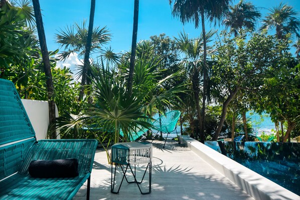 Terrace/patio - Beachfront without seaweed, infinity pool, rooftop jacuzzi, Chef included. (TULUM)