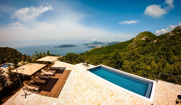 Villa Premium, 3 chambres, piscine privée, vue mer | Vue de la chambre