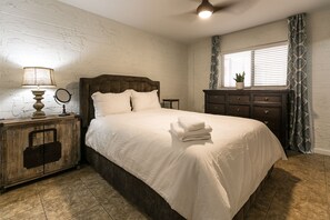 2 soverom, strykejern/-brett, wi-fi (inkludert) og sengetøy