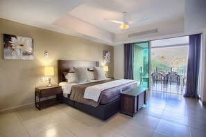 2 bedrooms, iron/ironing board, free internet, bed sheets - Balcony, Pools, Gym, Restaurant | Beachfront 2BR (Puerto Vallarta)