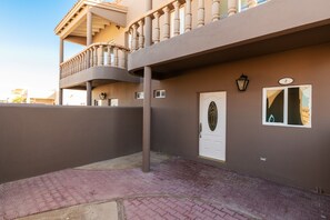 Property entrance - The Suites at Rocky Point 2 (Puerto Peñasco)