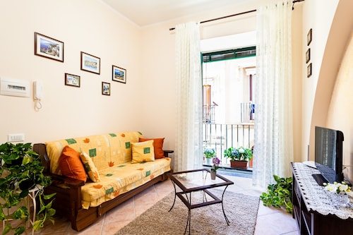 DORIS HOUSE SORRENTO 