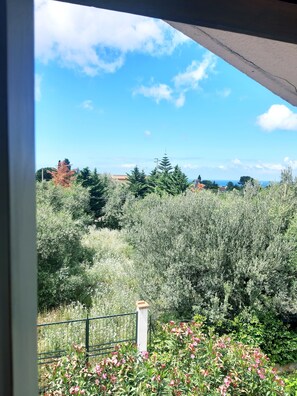 Superior Double Room, Sea View | Down comforters, individually decorated, individually furnished, desk - Grotta dei Puntali (Carini)