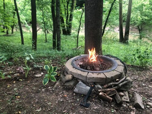 4-bedroom vacation home short drive to Huntington Mall, Marshall, & St. Mary ’s 