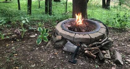 4-bedroom vacation home short drive to Huntington Mall, Marshall, & St. Mary’s