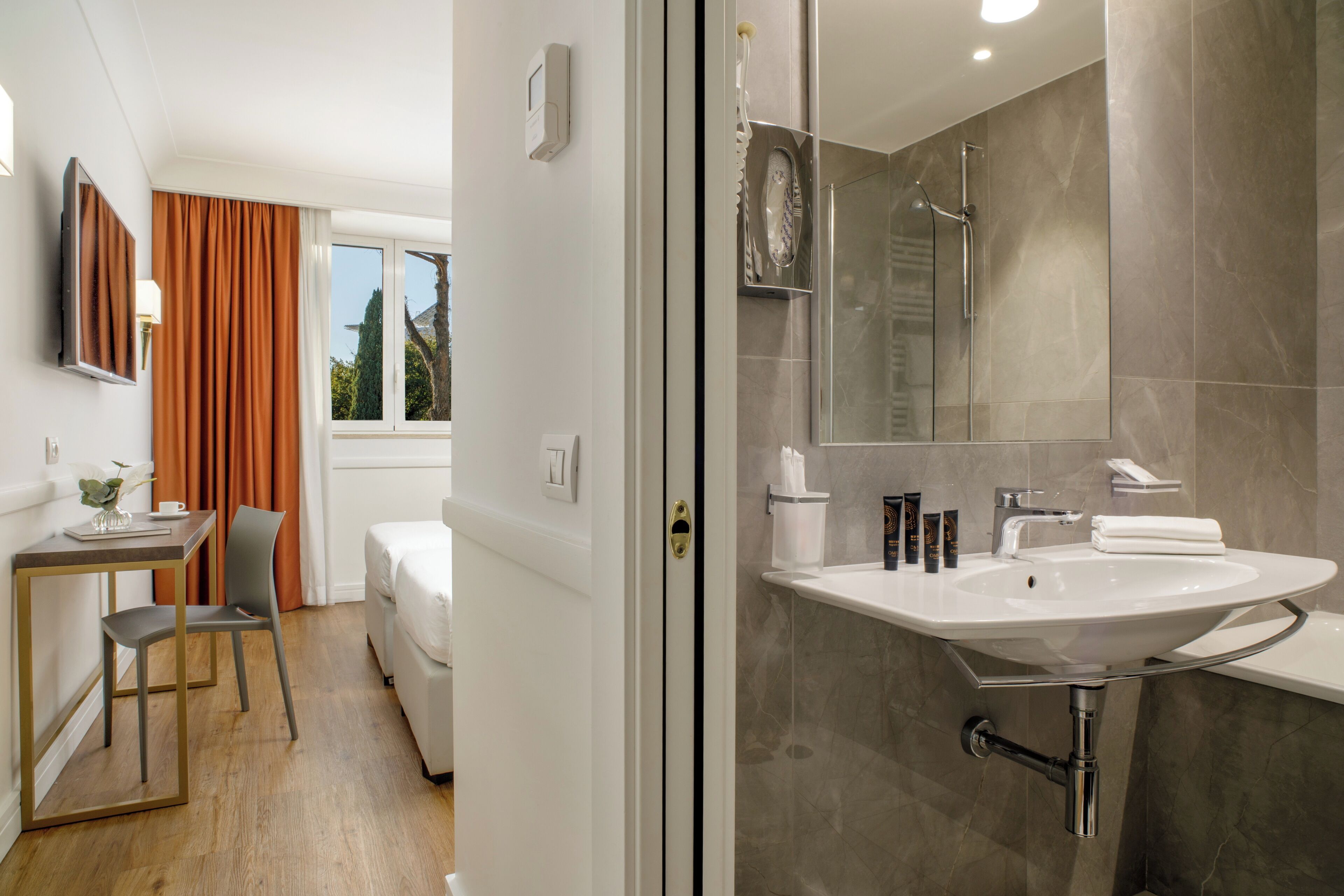 Photo - Hotel Shangri-La Roma by OMNIA hotels