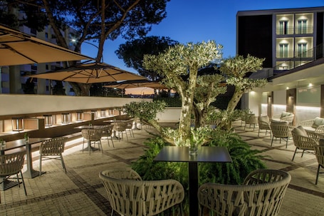 Esterni. Hotel Shangri-La Roma by OMNIA hotels