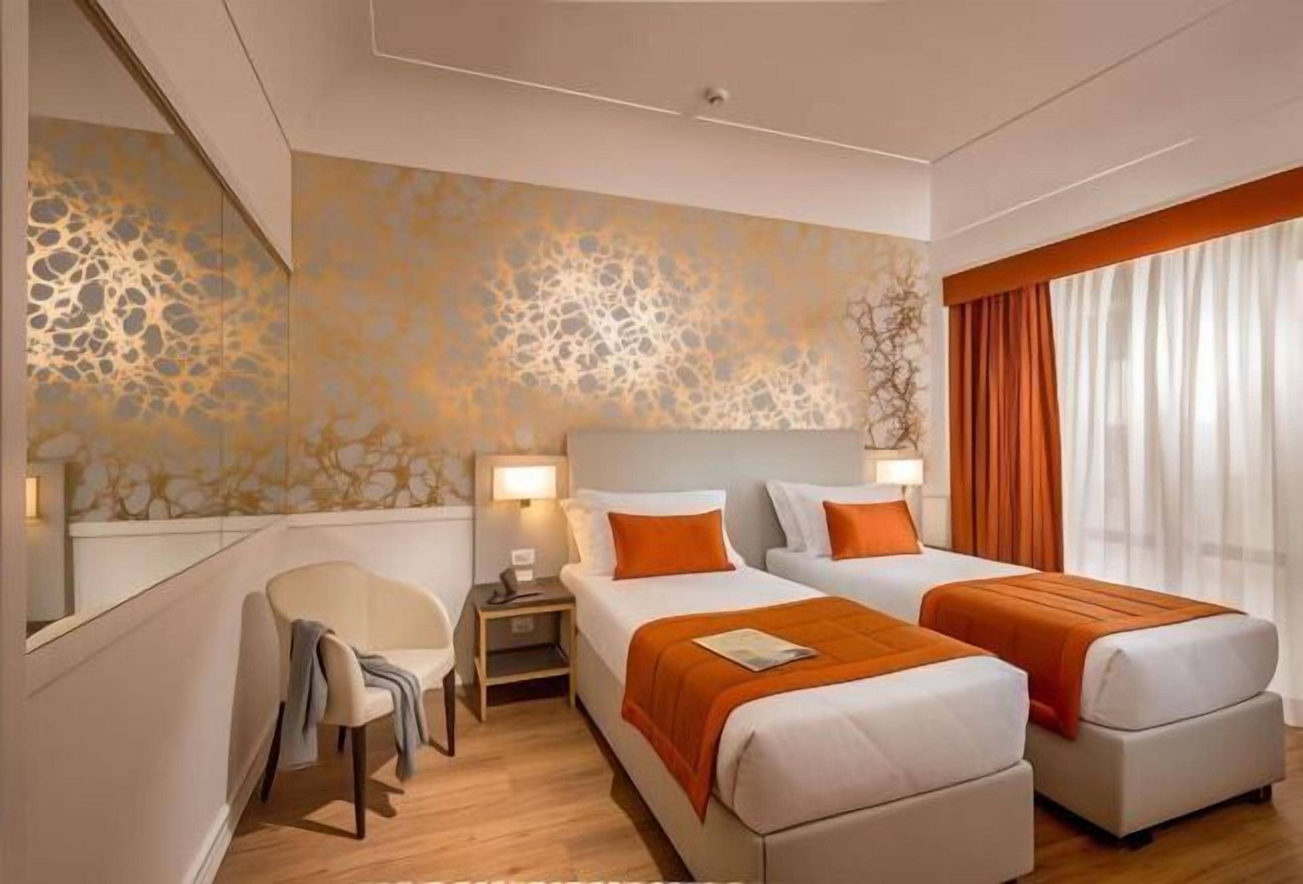 In-room safe, desk, laptop workspace, soundproofing