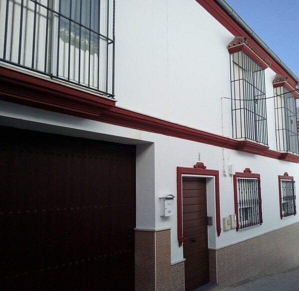 Exterior detail - APARTMENT IN OLVERA WITH GARAGE (Olvera)