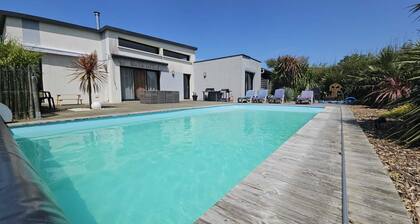 Comfortable villa with heated pool