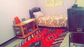 Quarto duplo | Wi-Fi de cortesia, roupa de cama