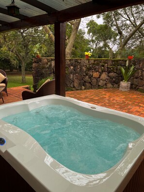 Suite Junior, 1 très grand lit | Terrasse/Patio