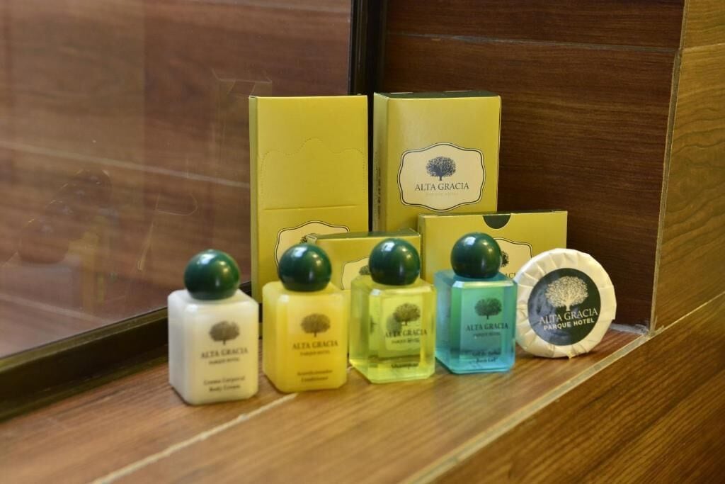 shower, bidet, towels