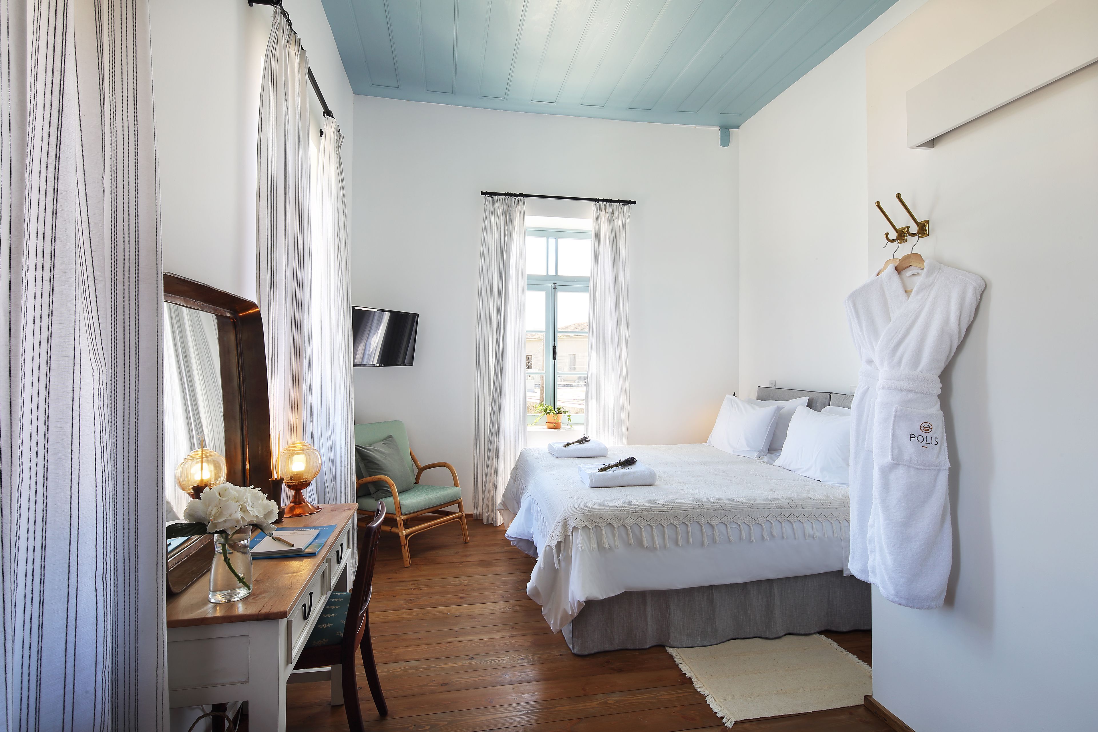 double room | in-room safe, free wifi, bed sheets