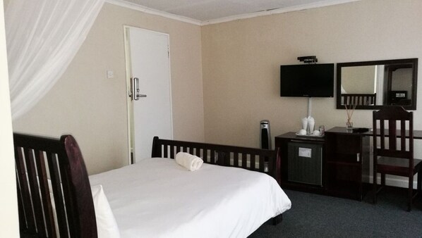 1 bedroom, WiFi - LePatino Guest House (Dambwa)