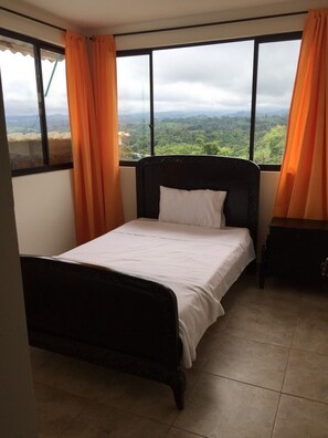 7 habitaciones y wifi 