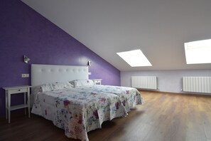 5 bedrooms, iron/ironing board, free WiFi, bed sheets - Self catering Tradición Rural for 8 people (Nieva)