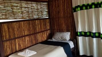 Classic House (Kutaba) | Iron/ironing board, bed sheets