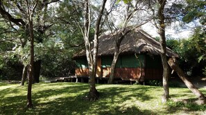 Exterior - Kavumbu Camp (Sioma)