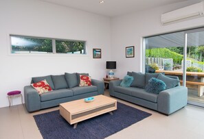 Smart-TV, Netflix, Bücher, Streaming-Dienste