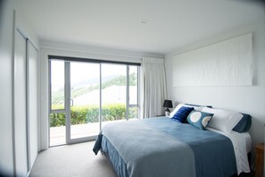 5 Schlafzimmer, Bügeleisen/Bügelbrett, kostenloses WLAN, Bettwäsche