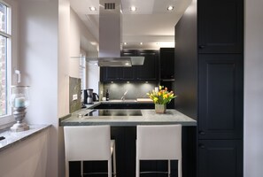 Fridge, microwave, oven, stovetop - 5***** Luxury pool villa, very quiet location, free WLAN, heated pool, 3000 sqm  (Boltenhagen)