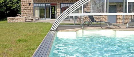 Piscine extérieure, piscine chauffée