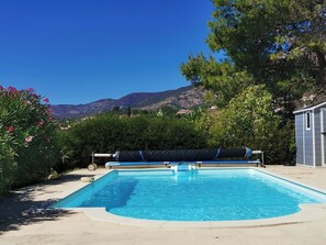 Outdoor pool - Ground floor of villa-house, T3 apartment 10 min from Ajaccio with swimming pool. (Afa)