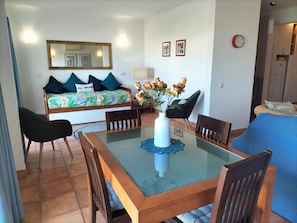 Interior - Private flat with sea view in a complex with great swimming pool area. (Lagos)