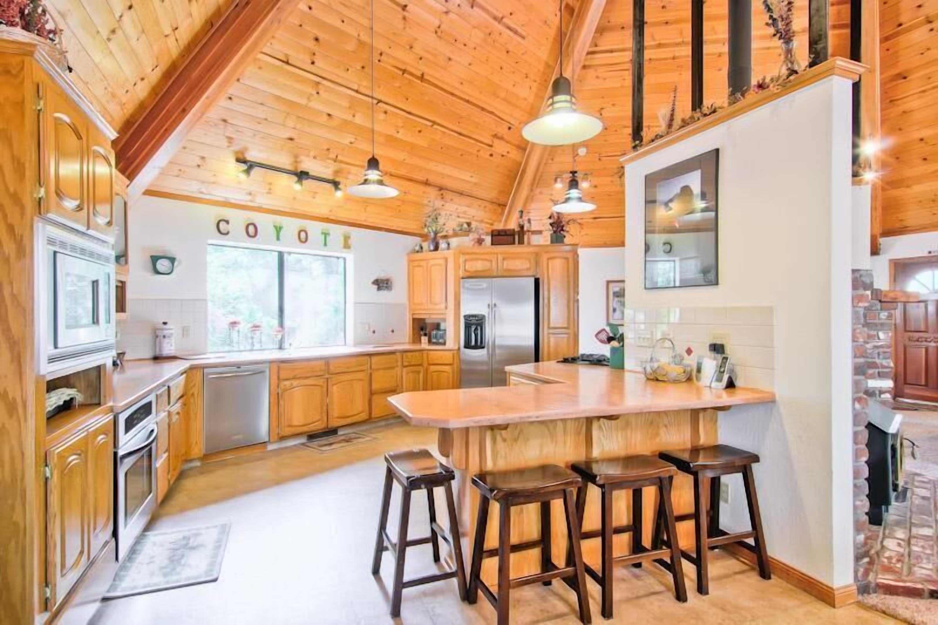 冰箱、微波炉、烤箱、炉灶