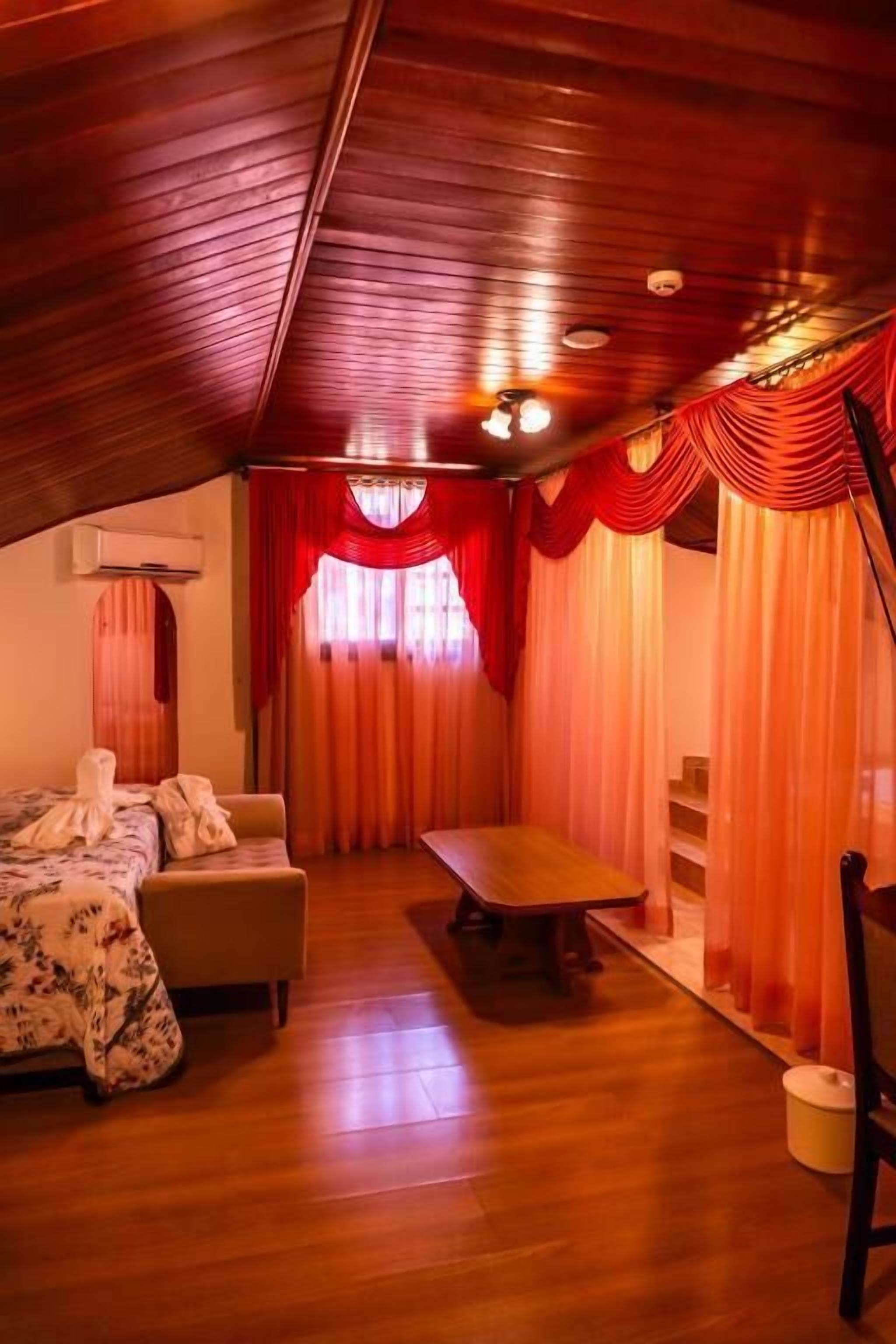 Romantic Studio Suite, 1 Double Bed | Free WiFi