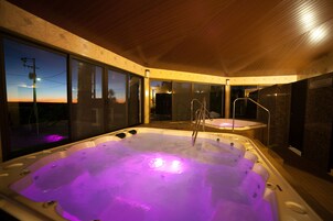 Banheira de hidromassagem