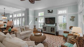 智能電視、DVD 播放機、打印機