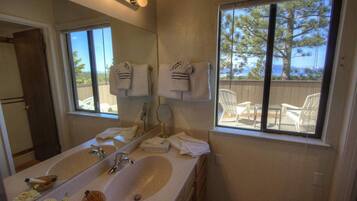 Wastafel kamar mandi