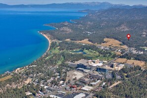 Beach - Holly's Hideaway (Zephyr Cove)