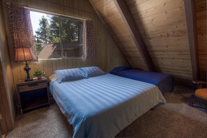Cabane, plusieurs lits, cheminée | 3 chambres, Wi-Fi gratuit
