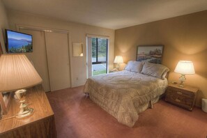 منزل - عدة أسرّة - بمسبح خاص - بمنظر للمسبح | 2 عدّة غرف نوم وواي فاي مجانًا