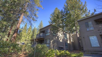 House, Multiple Beds, Private Pool, Pool View | View from room