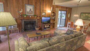 House, Multiple Beds, Private Pool, Pool View | Living area | TV, fireplace