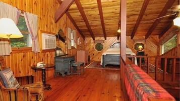 Cabin, Private Bathroom, Mountain View (Cedarwood Lodge) | 3 bedrooms
