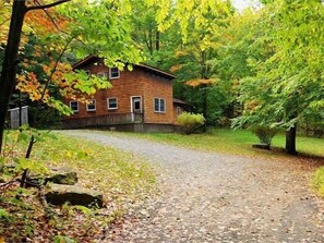 Ferienhütte, eigenes Bad, Bergblick (Cedarwood Lodge) | Aussenbereich