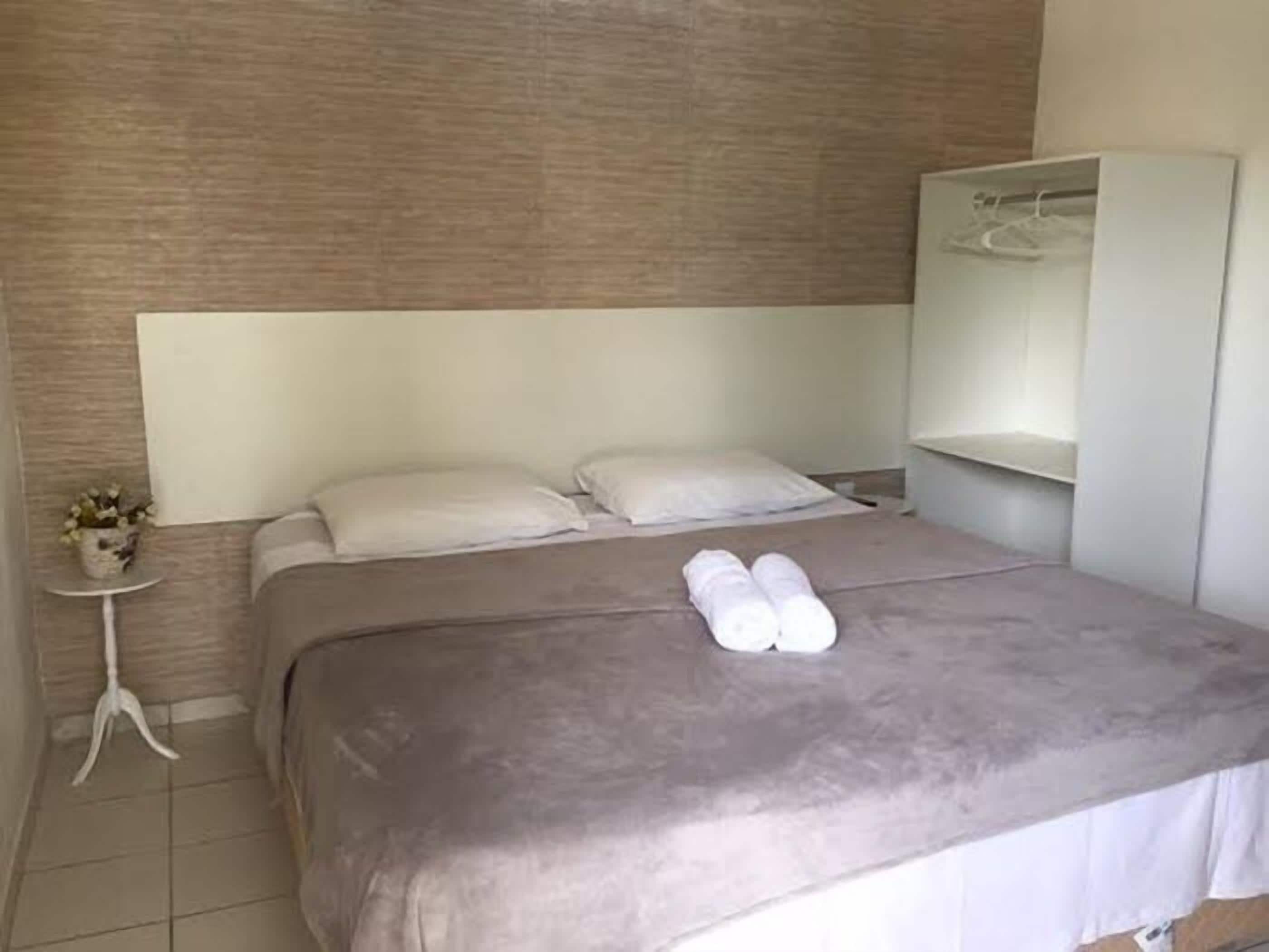 Double Room, 1 Double Bed | Minibar, iron/ironing board, free WiFi, bed sheets