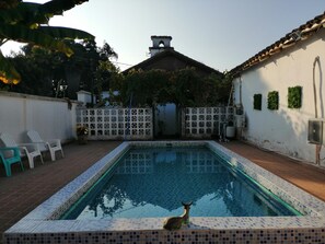Seasonal outdoor pool